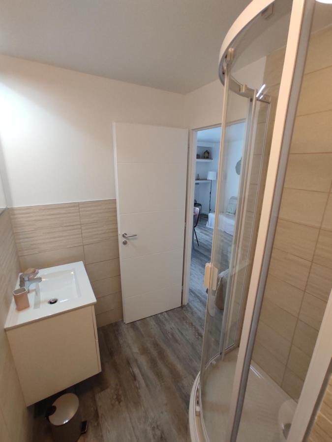 Appartement Climatise Avec Balcon,Wifi, Proche Remparts Avignon Exterior photo