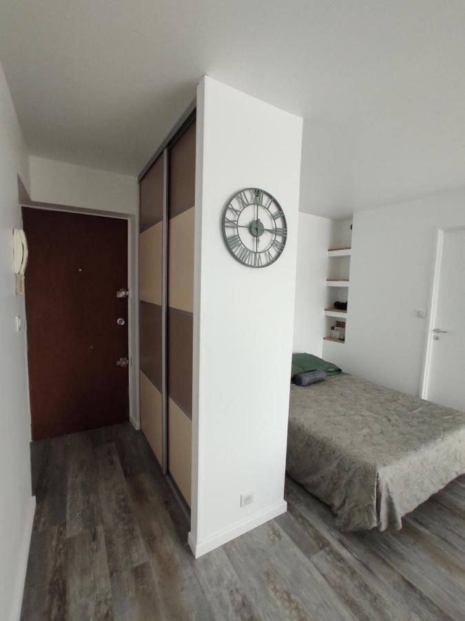 Appartement Climatise Avec Balcon,Wifi, Proche Remparts Avignon Exterior photo